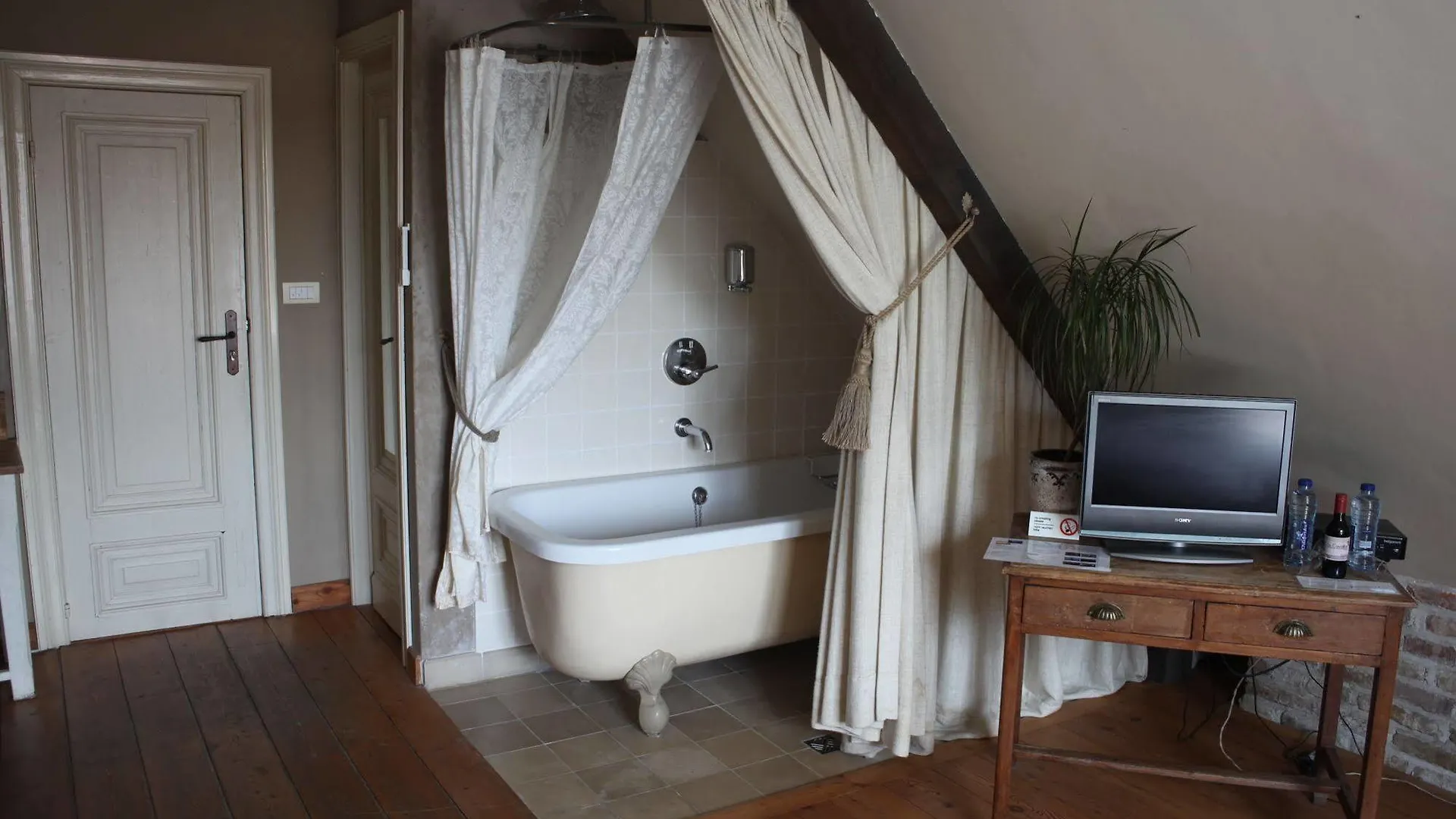 Bed & Breakfast B&B 1669 Bruggy